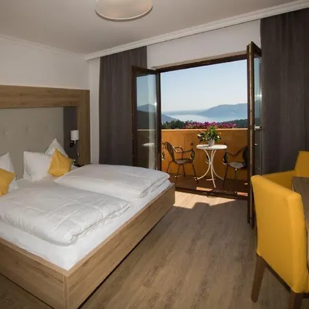 Hofer Superior Hotel 3*