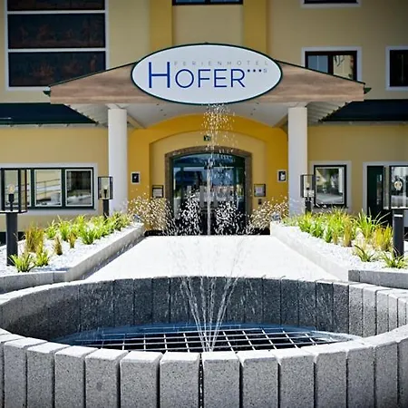Hofer Superior 3*