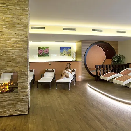 Hofer Superior Strass im Attergau