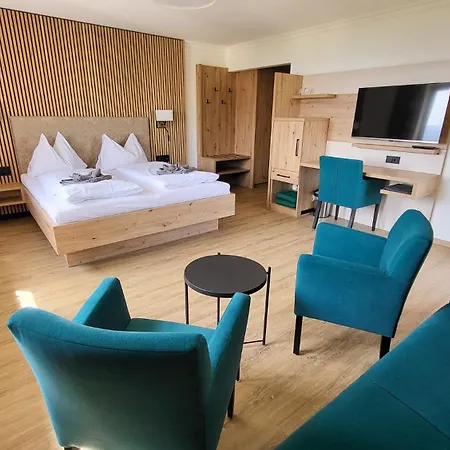 Hofer Superior Hotell
