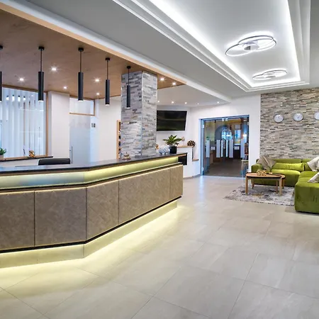 Hotel Hofer Superior Strass im Attergau