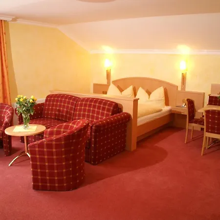 Hofer Superior Hotell