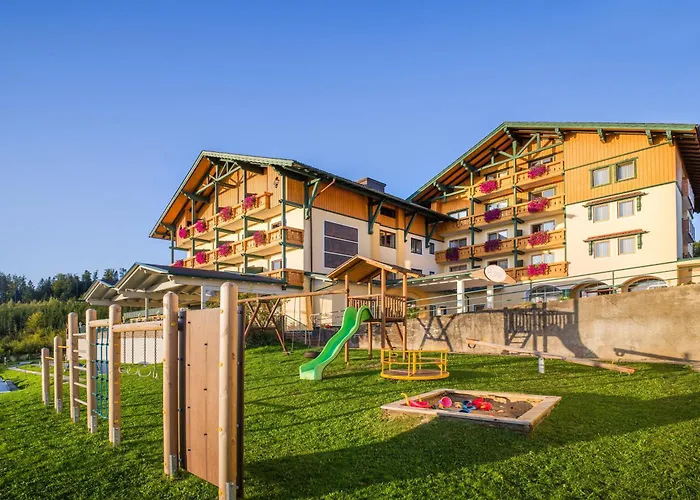 Hofer Superior فندق Strass im Attergau